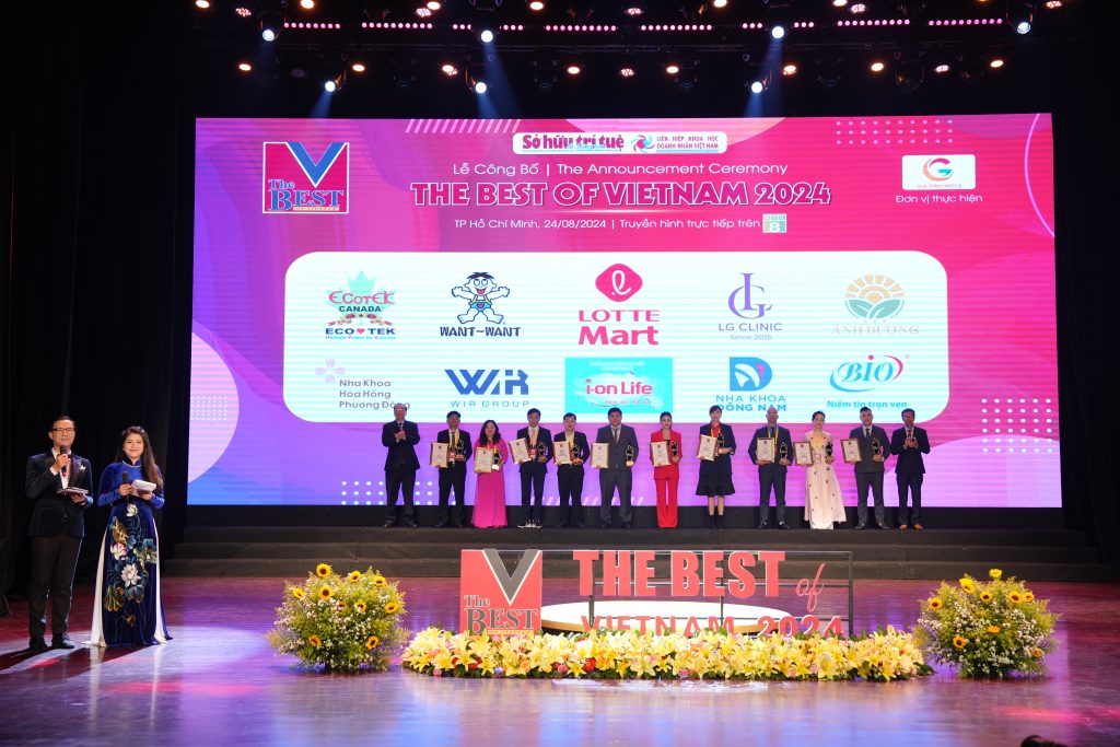 WIR GROUP NHẬN GIẢI THƯỞNG TOP 10 THƯƠNG HIỆU TỐT NHẤT VIỆT NAM 2024